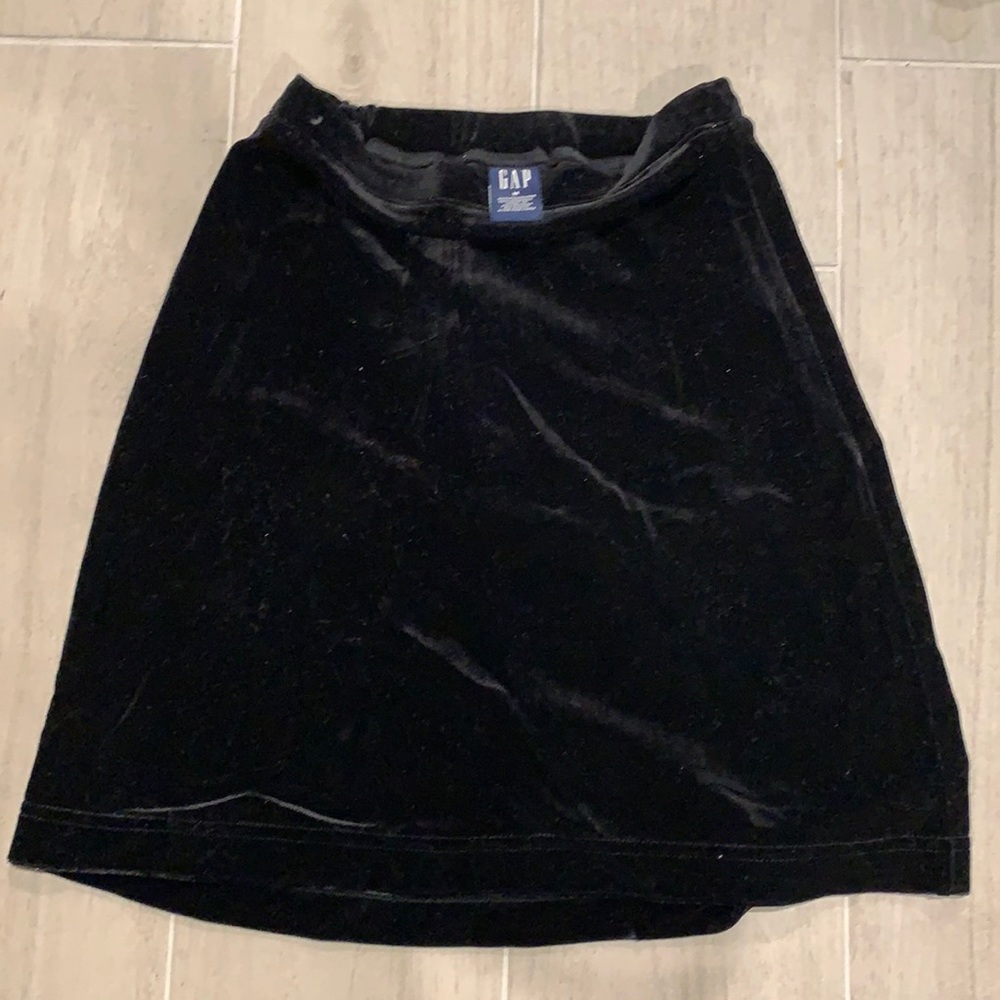 2 for $25 EVERYTHING Vintage 90s velvet skirt